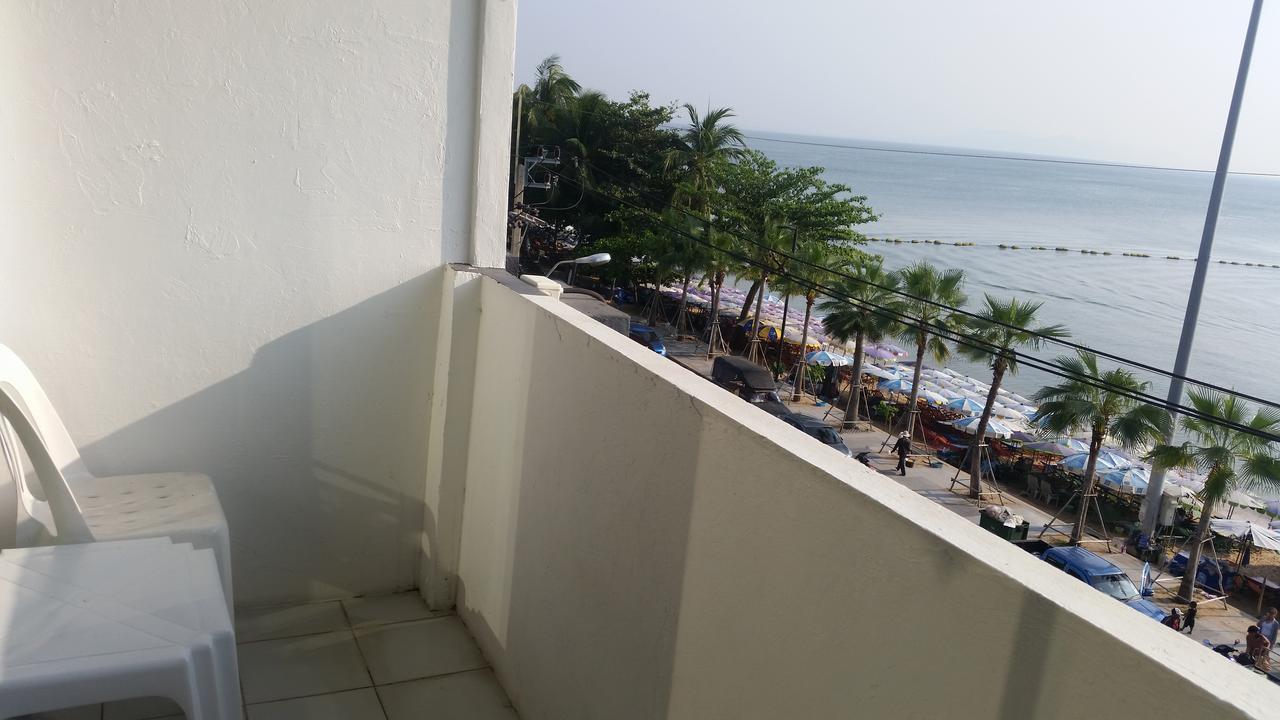 Barfly Pattaya Hotell Haat Jomtien Eksteriør bilde