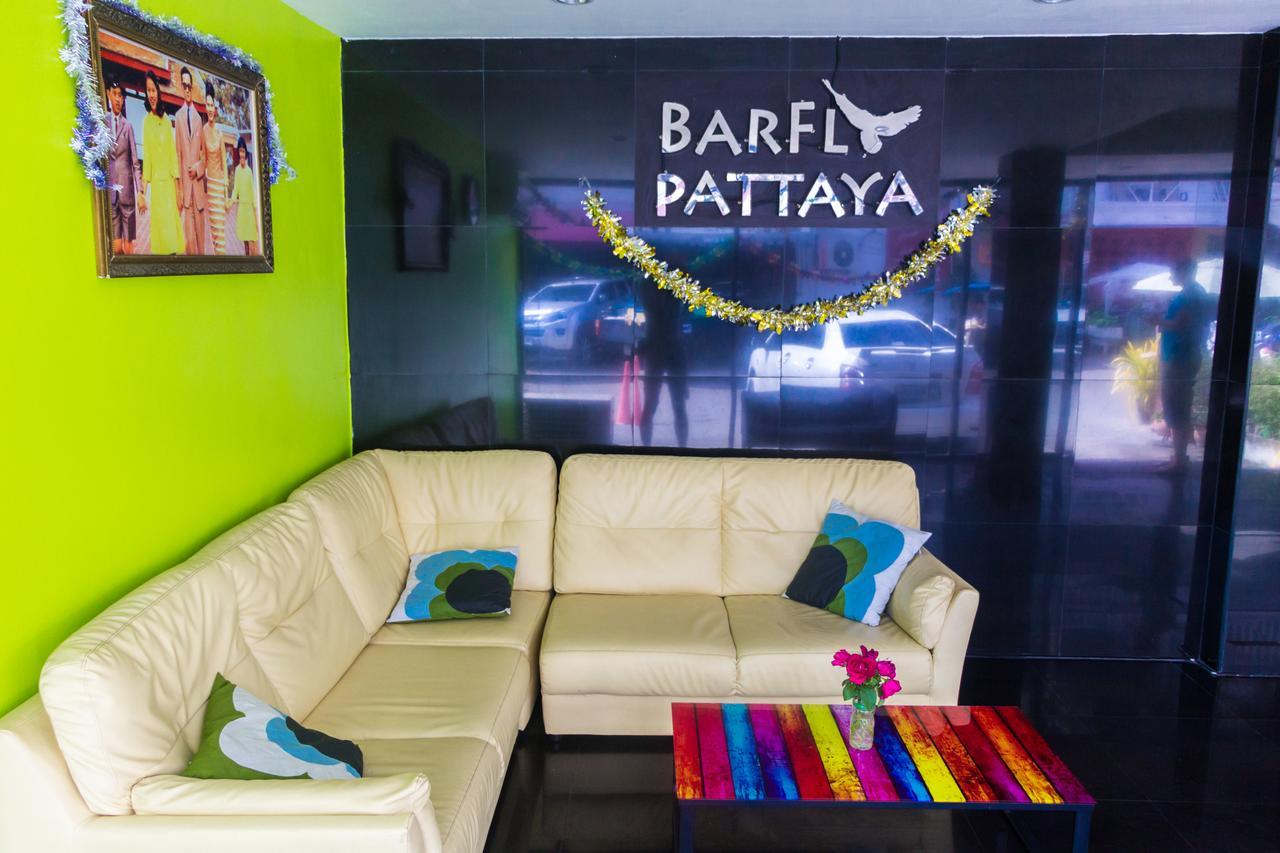 Barfly Pattaya Hotell Haat Jomtien Eksteriør bilde